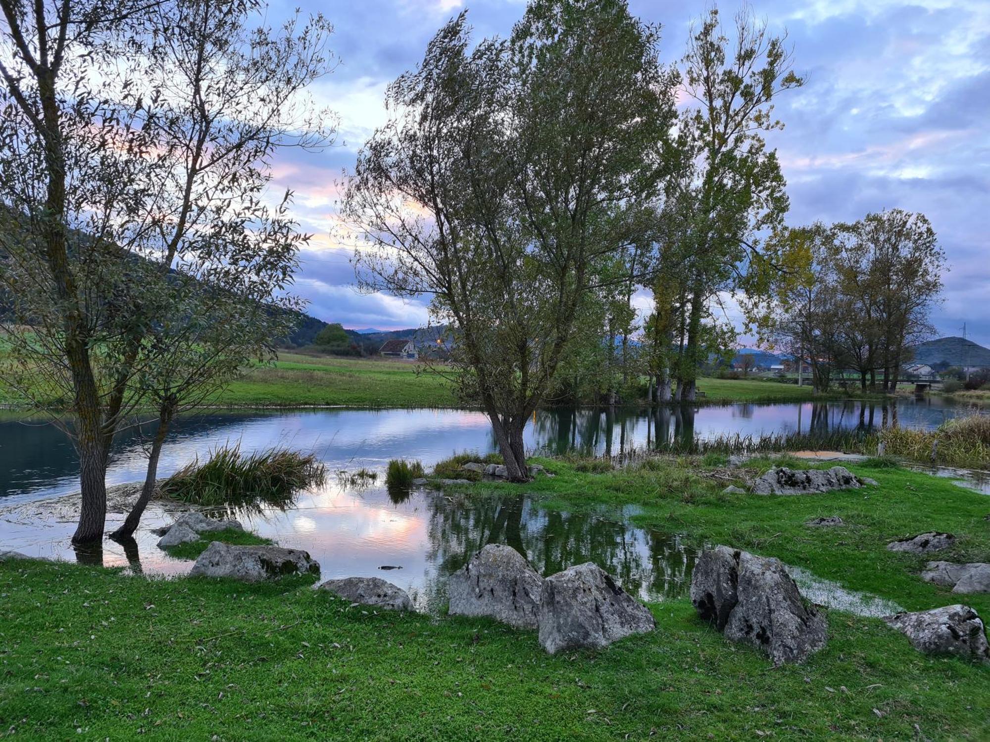 Forestside House Gacka With Relax Area Sinac Kültér fotó
